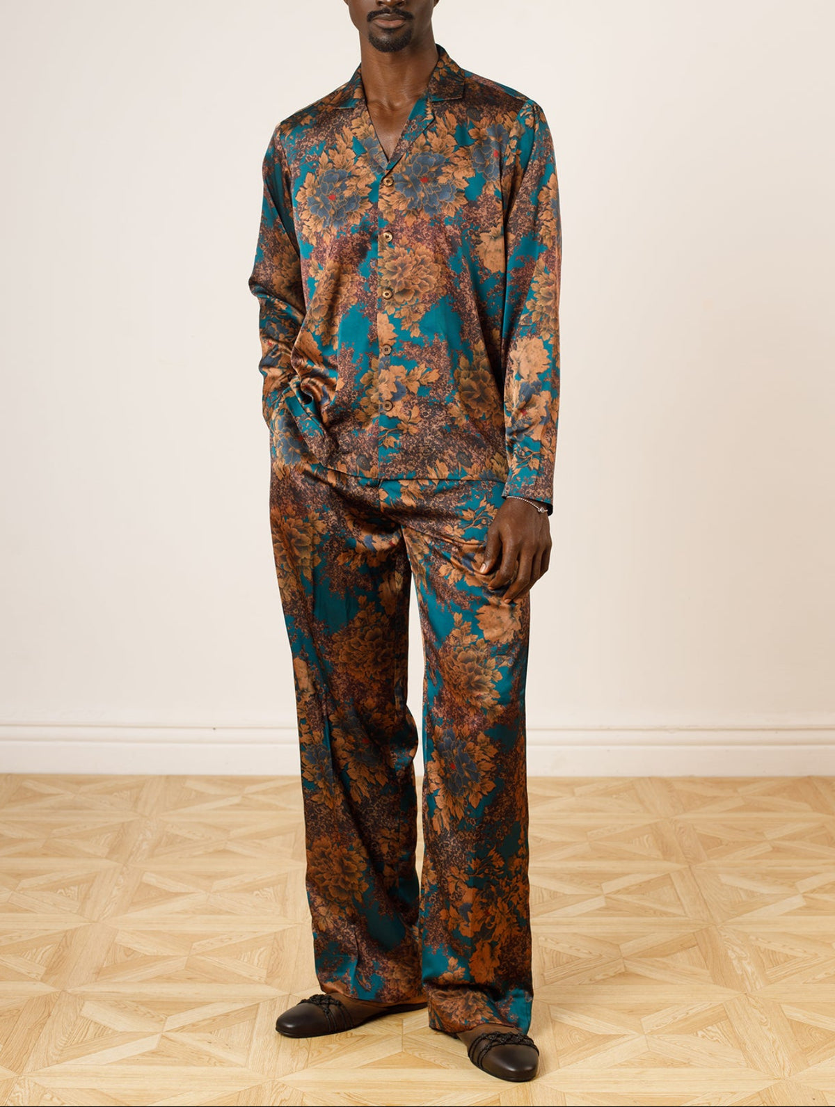 Ara Silk Set in Brown/ Green