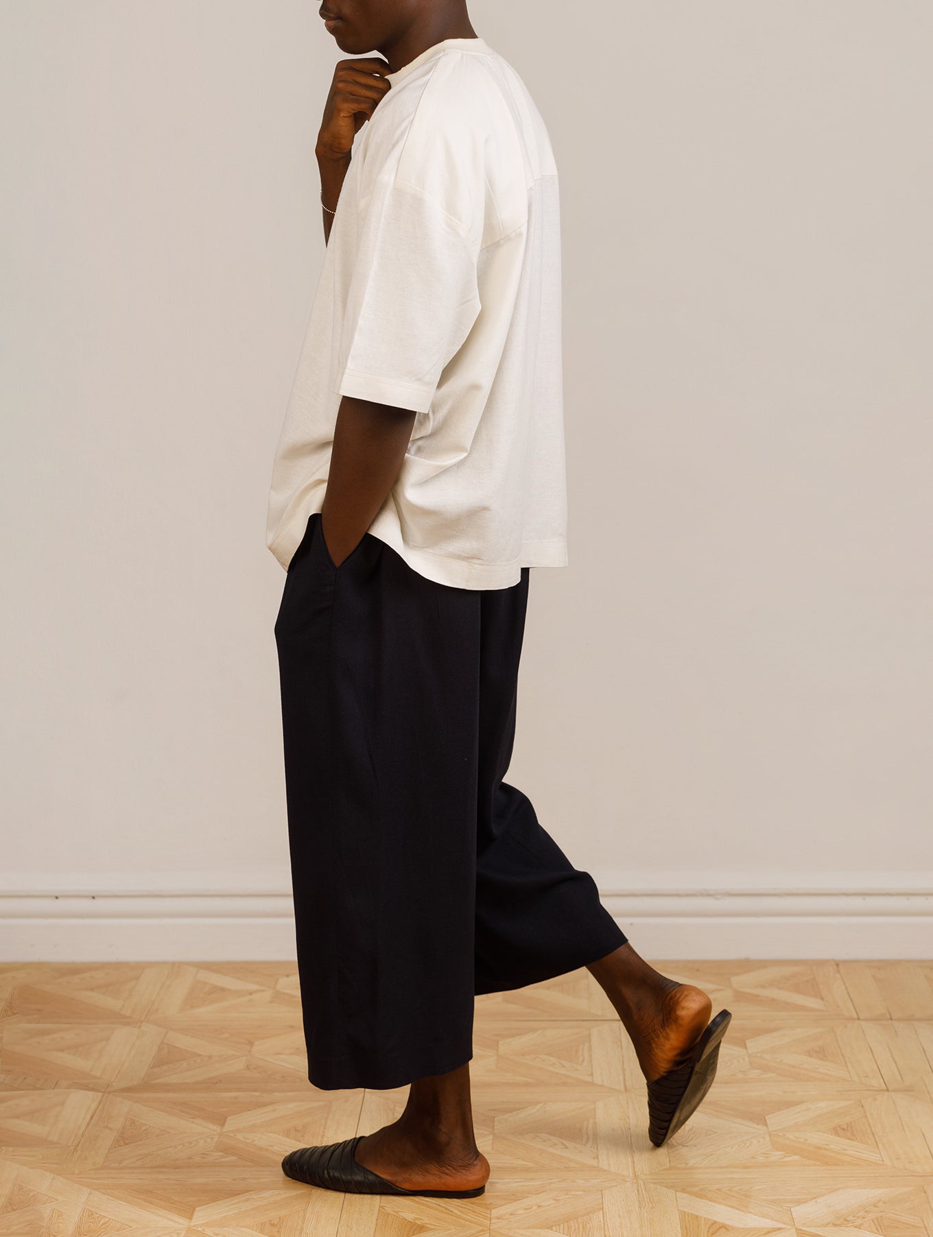 Boxy Top in Beige with Dark Navy Èkó Short Set