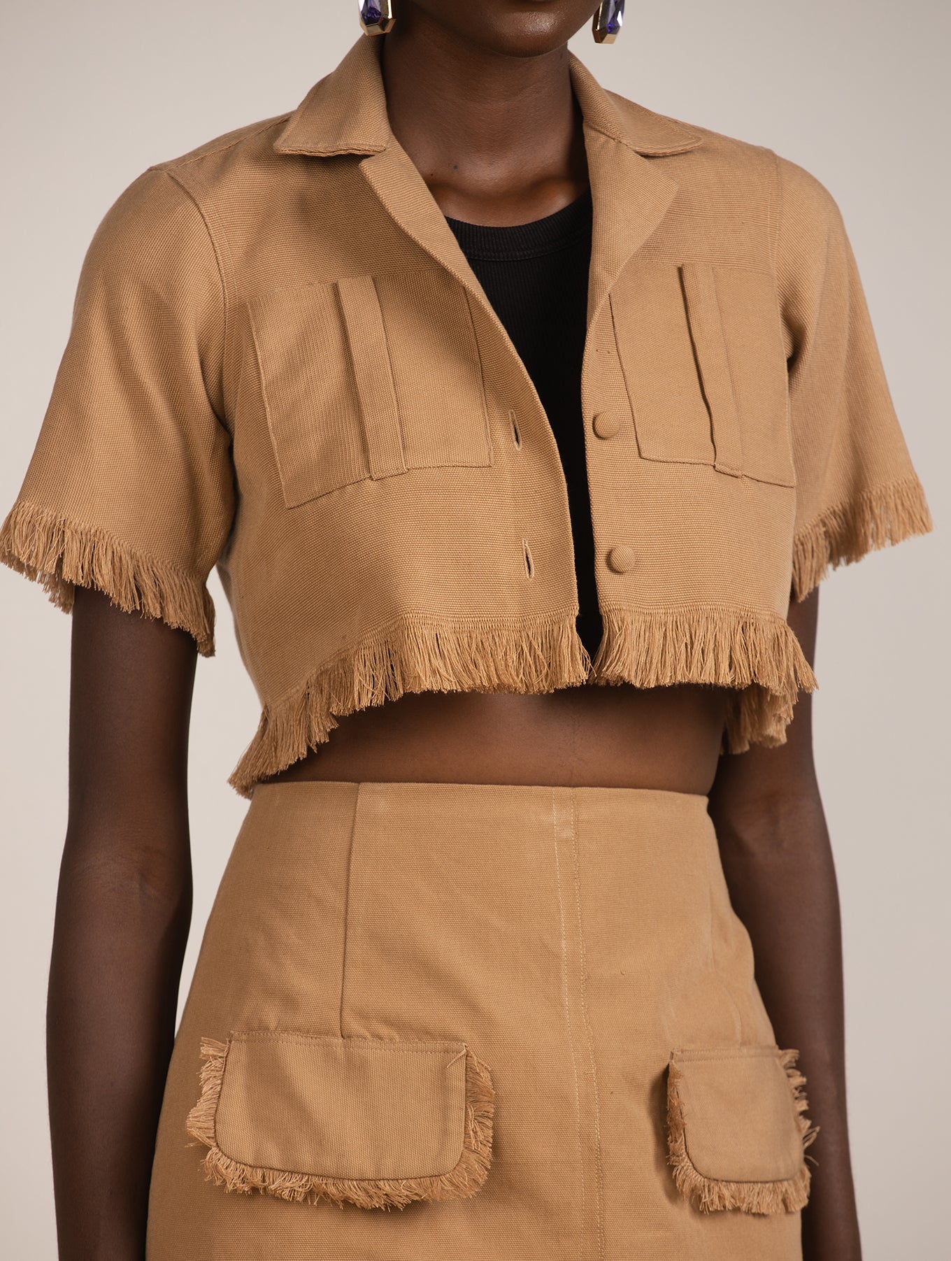Yomavu Cropped Shirt