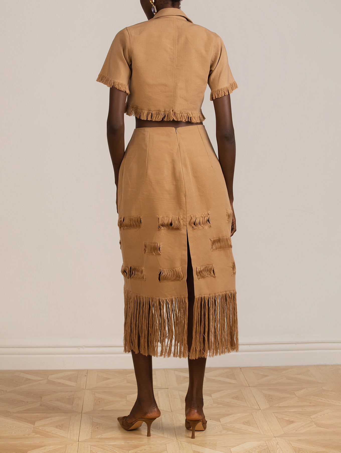 Yomavu Cropped Shirt