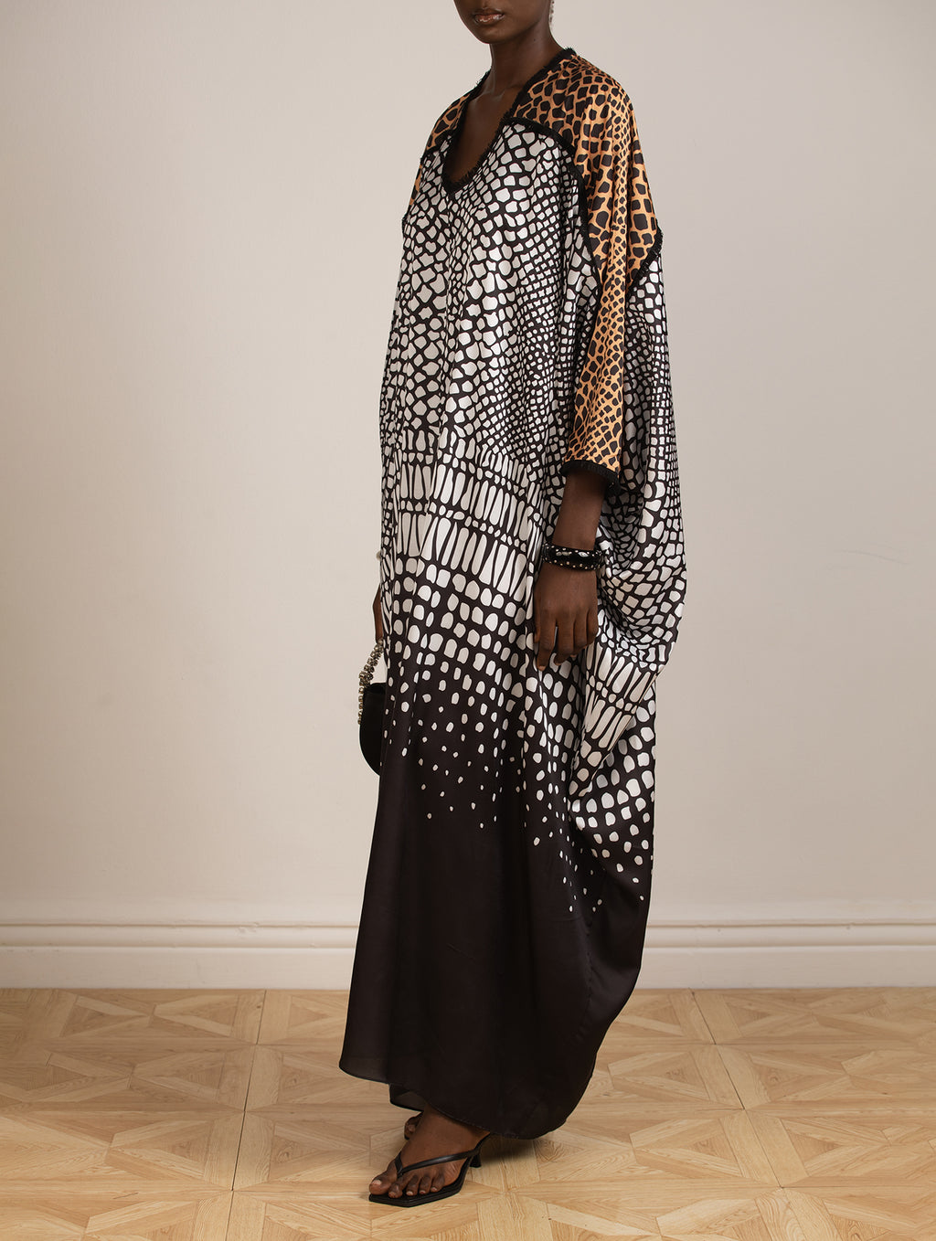 Printed Kaftan in Black and White